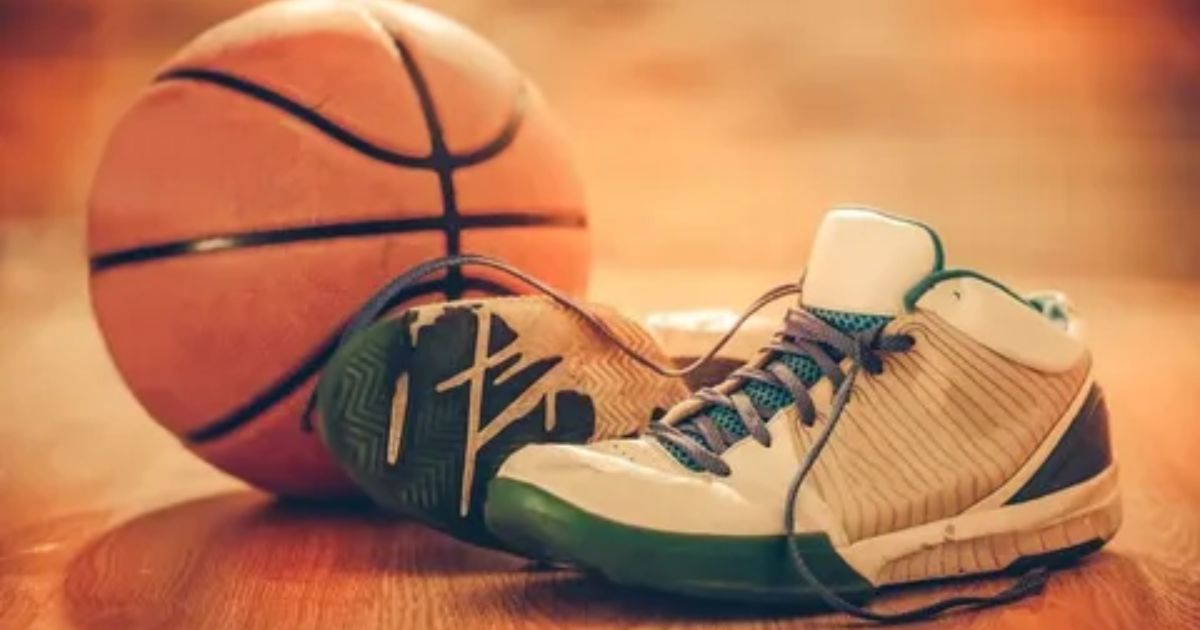 What Type Of Shoes Are Best For Basketball?