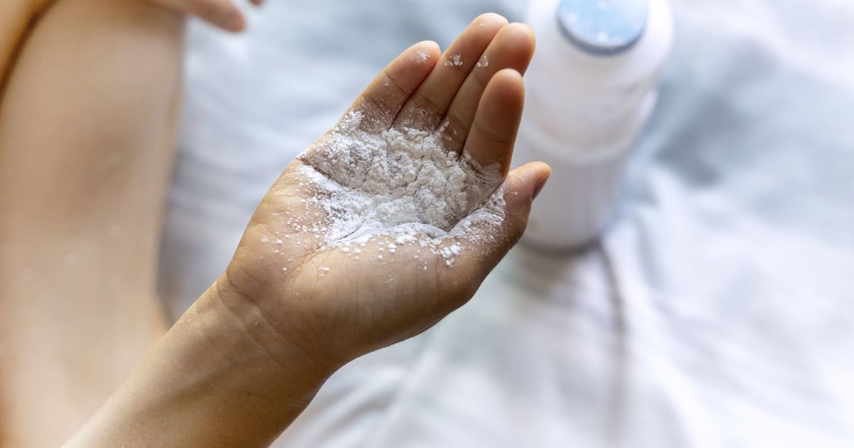 Use of Powder on Hands