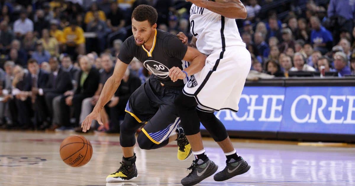What Basketball Shoes Does Steph Curry Wear?